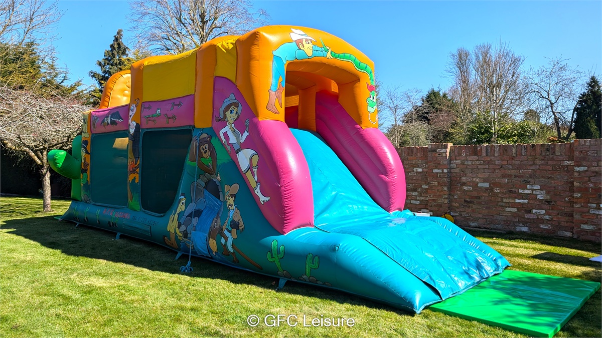 Wild West / Cowboy Theme Inflatable Activity Run - Fun for Kids | GFC